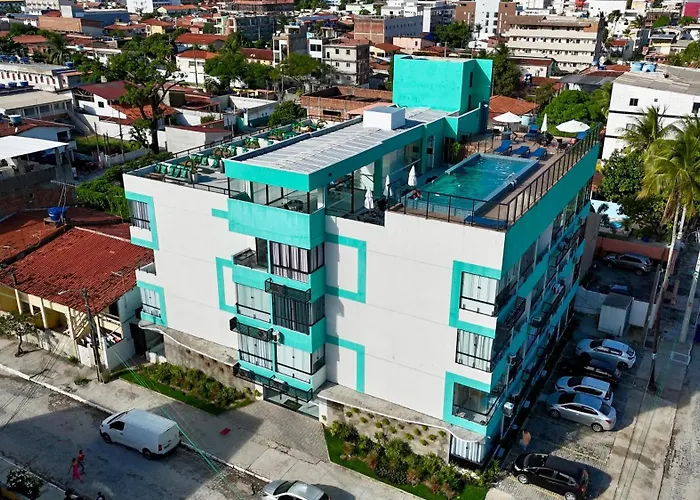 FLAT VARANDAS DO PORTO no Centro de Porto de Galinhas, Praia Principal e Vila Turística